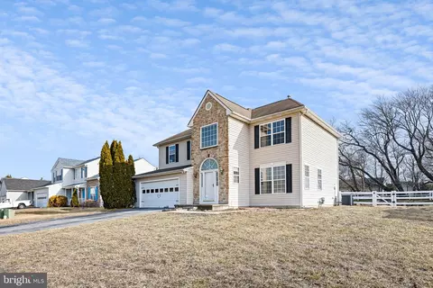 Exterior - 166 Osbourne Ln, Dover, DE 19904 photo 2 of 4