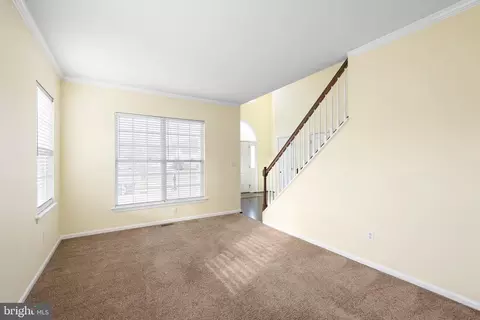 Living - 166 Osbourne Ln, Dover, DE 19904 photo 1 of 4