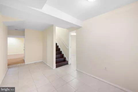 Entry Way - 166 Osbourne Ln, Dover, DE 19904 photo 5 of 5