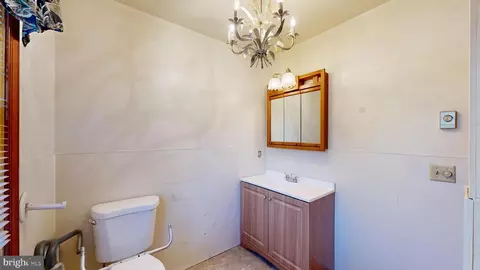 Entry Way - 2833 Pearsons Corner Rd, Dover, DE 19904 photo 3 of 12
