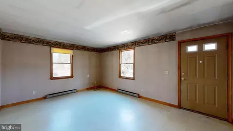 Entry Way - 2833 Pearsons Corner Rd, Dover, DE 19904 photo 2 of 12