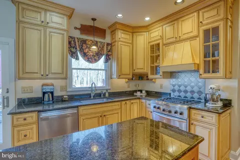 Kitchen - 267 Troon Rd, Dover, DE 19904 photo 3 of 6