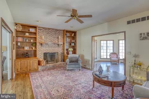 Living - 267 Troon Rd, Dover, DE 19904 photo 2 of 2