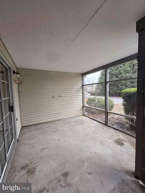 Exterior - 806 Woodcrest Dr, Dover, DE 19904 photo 1 of 1