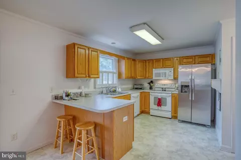 Kitchen - 39 Joan Ct, Dover, DE 19904 photo 1 of 5