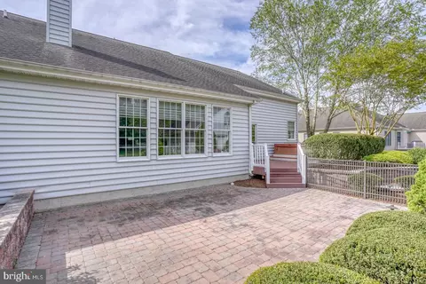 Exterior - 634 Brookfield Dr, Dover, DE 19901 photo 5 of 9