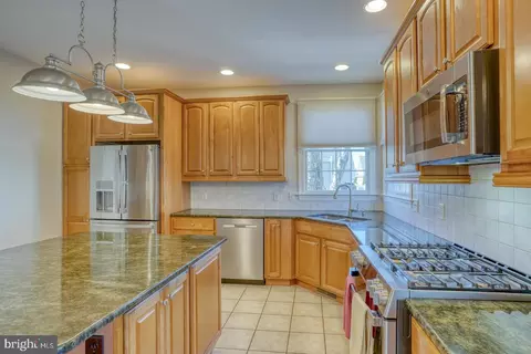 Kitchen - 634 Brookfield Dr, Dover, DE 19901 photo 2 of 7