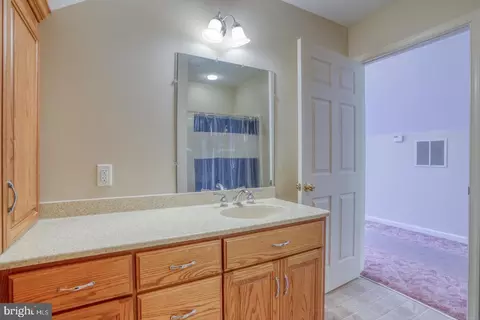 Entry Way - 634 Brookfield Dr, Dover, DE 19901 photo 9 of 9