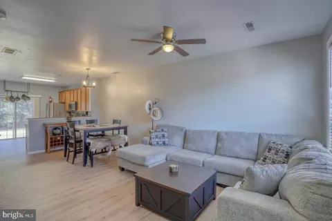 Living - 172 Lexington Pl, Dover, DE 19901 photo 1 of 1