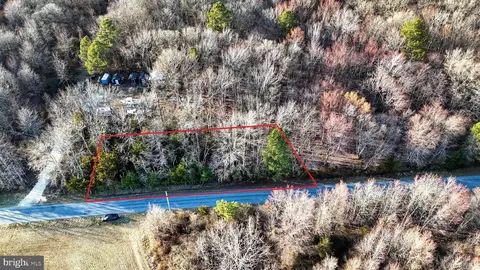 989 Pickering Beach Rd, Dover, DE 19901