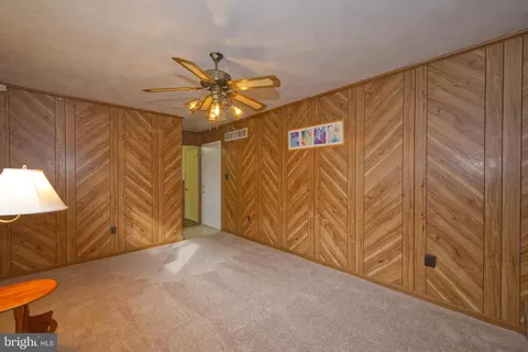 Living - 843 Townsend Blvd, Dover, DE 19901 photo 8 of 8