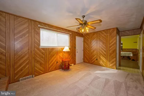Living - 843 Townsend Blvd, Dover, DE 19901 photo 7 of 8