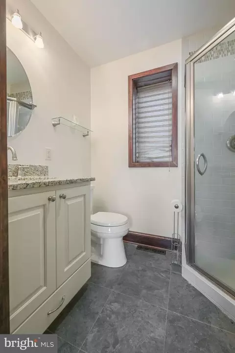 Bath - 315 N State St, Dover, DE 19901 photo 1 of 2