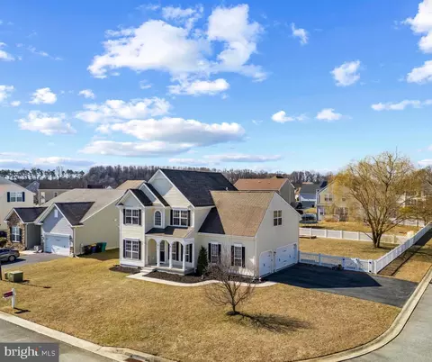 12 Mirasol Dr, Felton, DE 19943