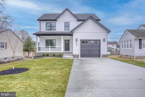 828 S Governors Ave, Dover, DE 19904