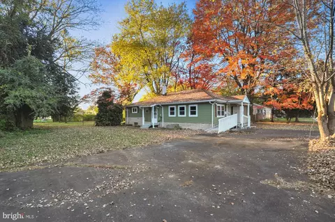 142 Mitscher Rd, Dover, DE 19901