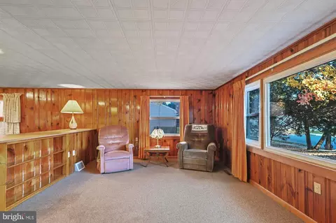 Living - 142 Mitscher Rd, Dover, DE 19901 photo 1 of 8
