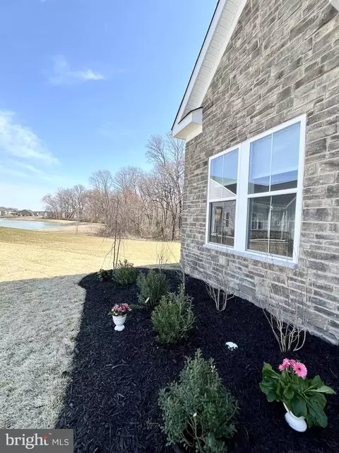 47 Cayman Ct, Dover, DE 19904 photo 2