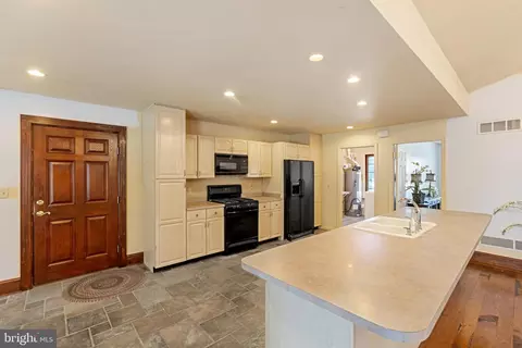 Kitchen - 15 Baltray Rd, Dover, DE 19904 photo 1 of 4