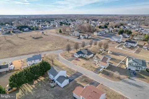 View/Area - 17 Fenwick Ct, Dover, DE 19904 photo 1 of 10