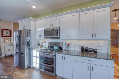 Kitchen - 17 Fenwick Ct, Dover, DE 19904 photo 1 of 1
