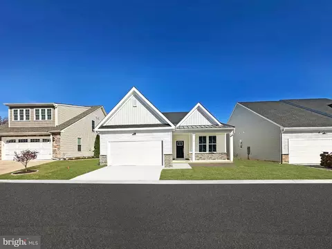 982 Resort Blvd, Dover, DE 19904