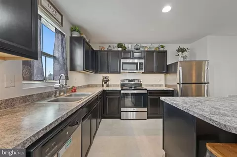 Kitchen - 337 Nob Hill Rd, Dover, DE 19901 photo 1 of 2