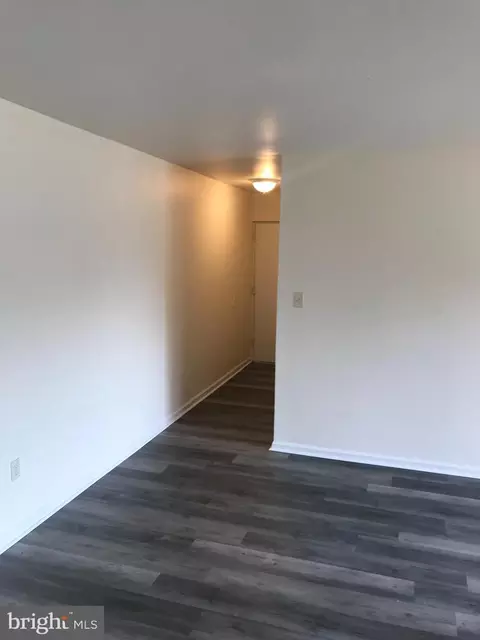 Entry Way - 97 Par Haven Dr #J21, Dover, DE 19904 photo 1 of 1