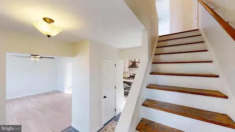 Entry Way - 324 Eisenhower Dr, Dover, DE 19901 photo 9 of 22
