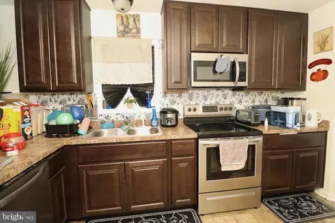 Kitchen - 363 Tribbitt St, Dover, DE 19904 photo 2 of 4
