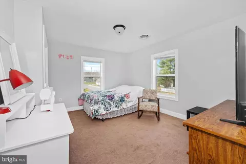 Bedroom - 9 High St, Harrington, DE 19952 photo 5 of 6