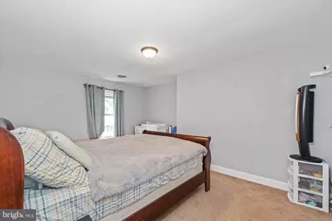 Bedroom - 9 High St, Harrington, DE 19952 photo 3 of 6
