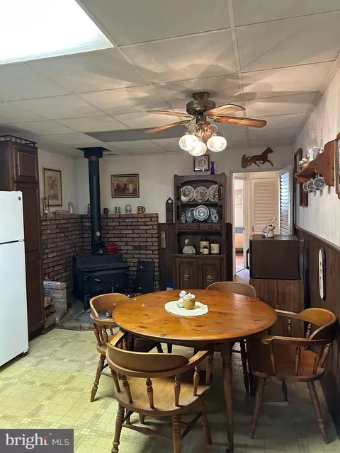 Dining - 124 Karl Dr, Dover, DE 19901 photo 4 of 4