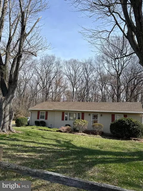 Exterior - 124 Karl Dr, Dover, DE 19901 photo 16 of 17