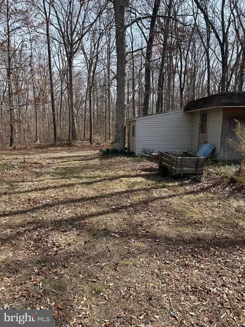 Exterior - 124 Karl Dr, Dover, DE 19901 photo 5 of 17