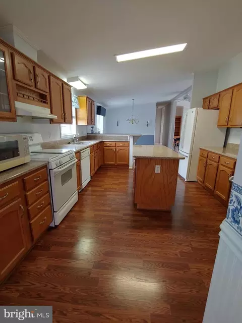 Kitchen - 408 Moore Pl #408, Dover, DE 19901 photo 4 of 6