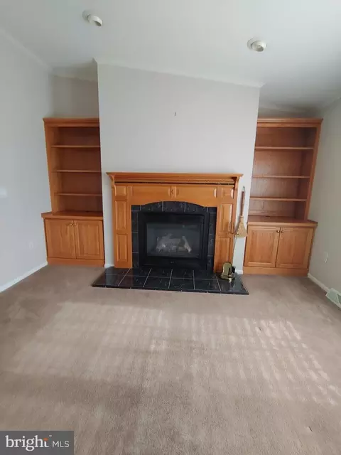 Living - 408 Moore Pl #408, Dover, DE 19901 photo 2 of 2