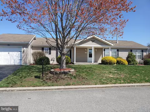 Exterior - 408 Moore Pl #408, Dover, DE 19901 photo 2 of 4