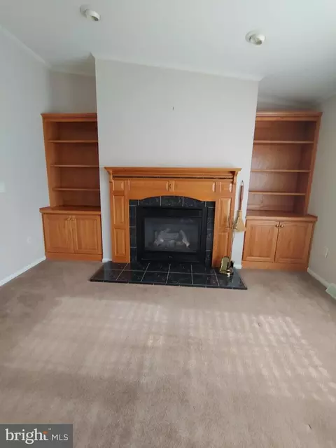 Living - 408 Moore Pl #408, Dover, DE 19901 photo 1 of 2