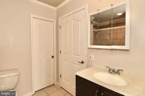 Bath - 35 S Queen St, Dover, DE 19904 photo 3 of 3