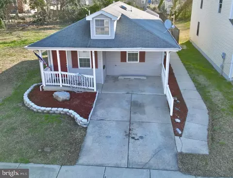 View/Area - 35 S Queen St, Dover, DE 19904 photo 1 of 3