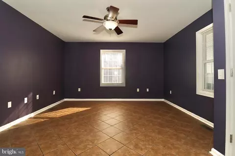 Living - 35 S Queen St, Dover, DE 19904 photo 2 of 2