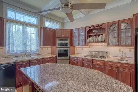 Kitchen - 5045 Sandy Bend Rd, Marydel, DE 19964 photo 3 of 7