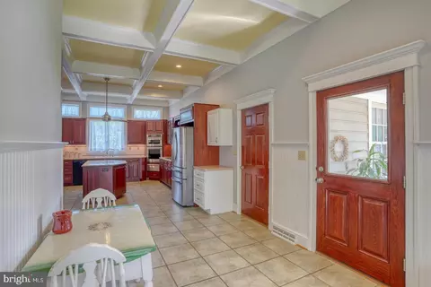 Entry Way - 5045 Sandy Bend Rd, Marydel, DE 19964 photo 5 of 10