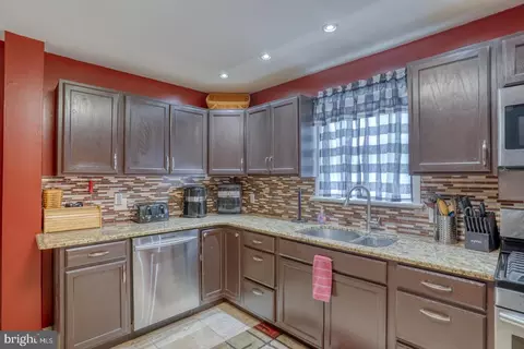 Kitchen - 1245 Harrison Dr, Dover, DE 19901 photo 1 of 3