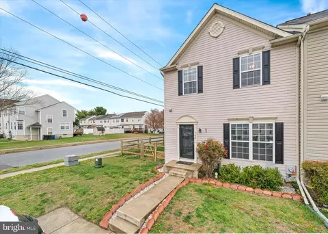 702 Birch Tree Ln, Smyrna, DE 19977