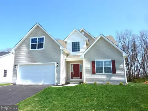217 Villa Dr, Clayton, DE 19938
