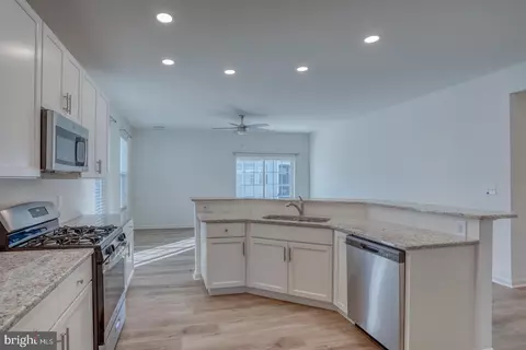 Kitchen - 78 Leander Dr, Dover, DE 19904 photo 1 of 2