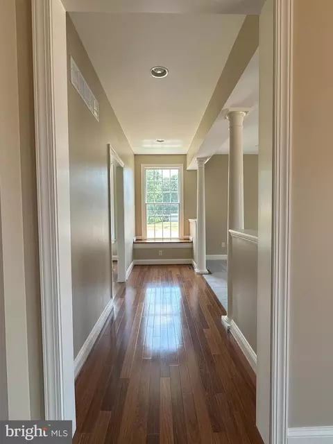 Entry Way - 564 Brookfield Dr, Dover, DE 19901 photo 3 of 4