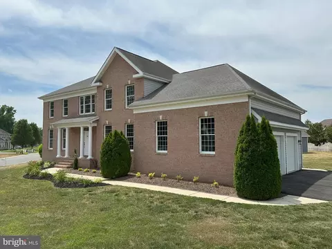Exterior - 564 Brookfield Dr, Dover, DE 19901 photo 4 of 4